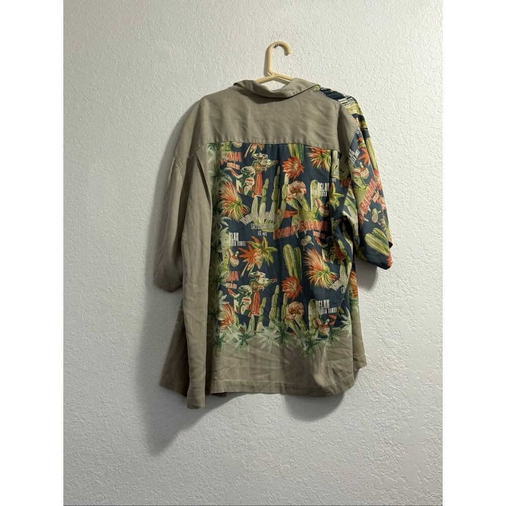 Tommy‎ Bahama Men's XL silk  Hawaiian Button up cactus mariachi band